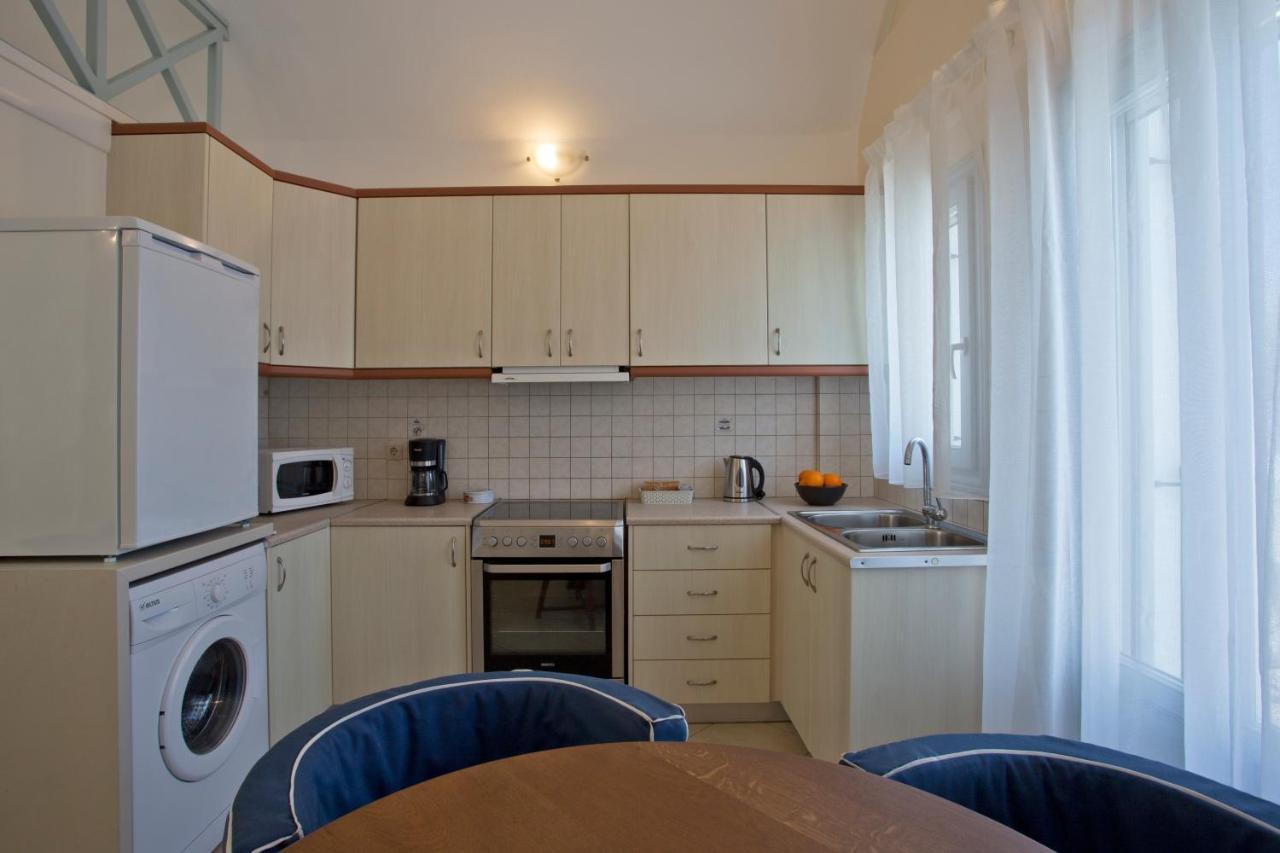 Santorini Med Homes - Sunday Apartment ميساريا المظهر الخارجي الصورة
