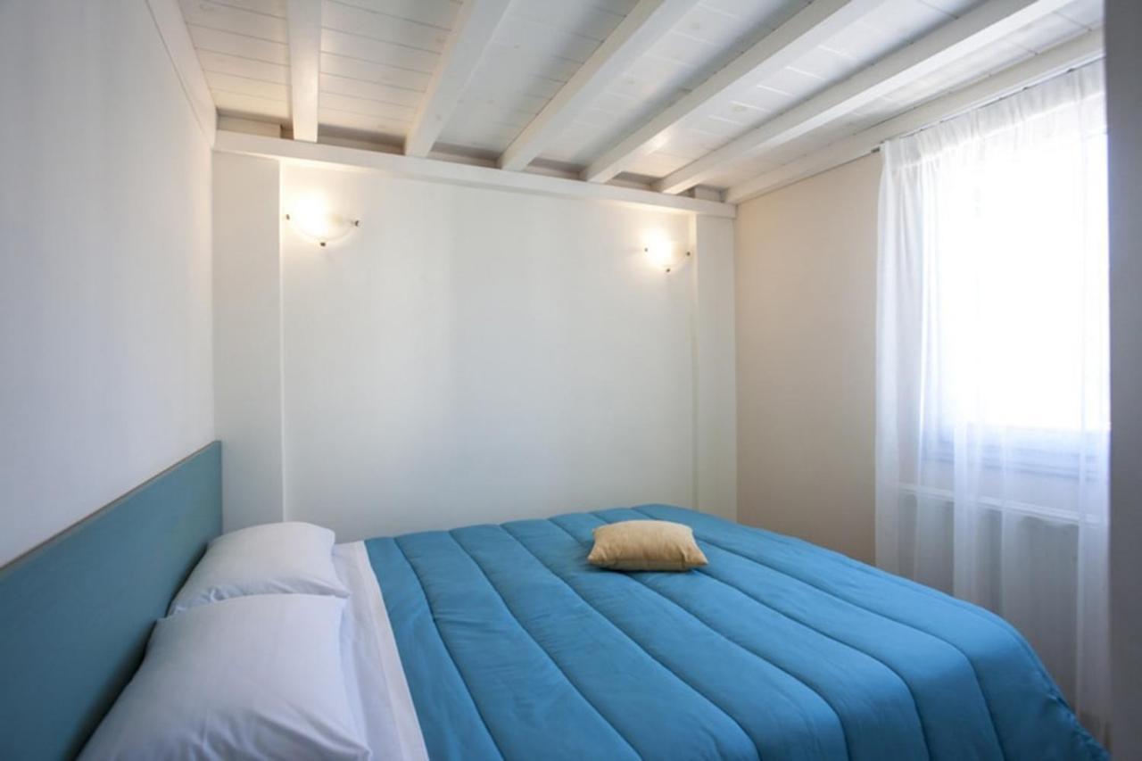 Santorini Med Homes - Sunday Apartment ميساريا المظهر الخارجي الصورة