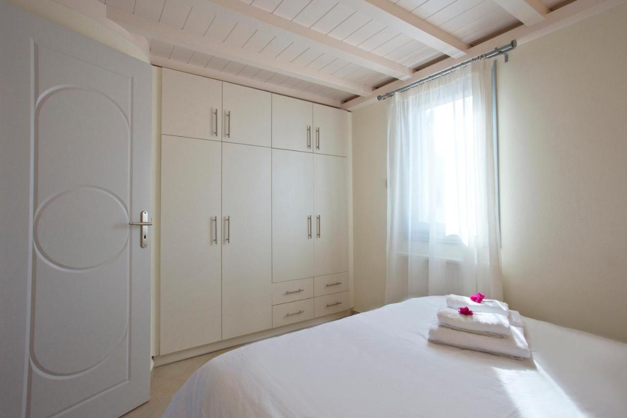 Santorini Med Homes - Sunday Apartment ميساريا المظهر الخارجي الصورة