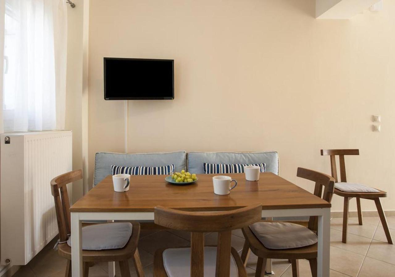 Santorini Med Homes - Sunday Apartment ميساريا المظهر الخارجي الصورة
